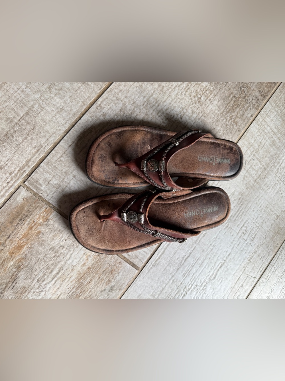 Size 8- Women’s Minnetonka Brown Leather Sandals